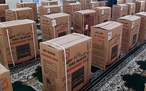 اهدای 40 بخاری گازی به مناطق محروم توسط مواکب استان سمنان